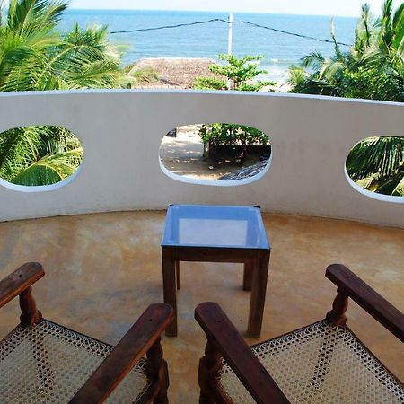 Asha Beach & Spa Тангалла Экстерьер фото