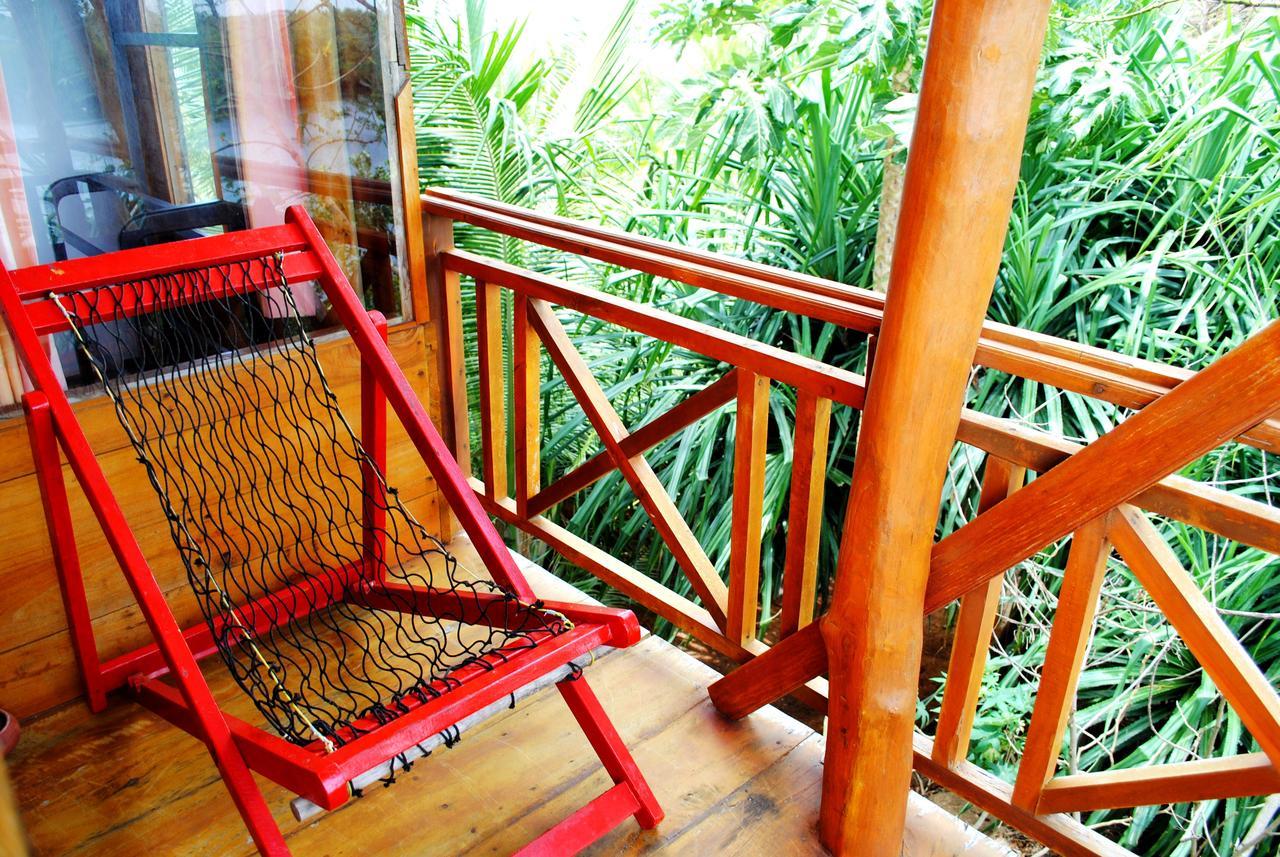 Asha Beach & Spa Тангалла Экстерьер фото