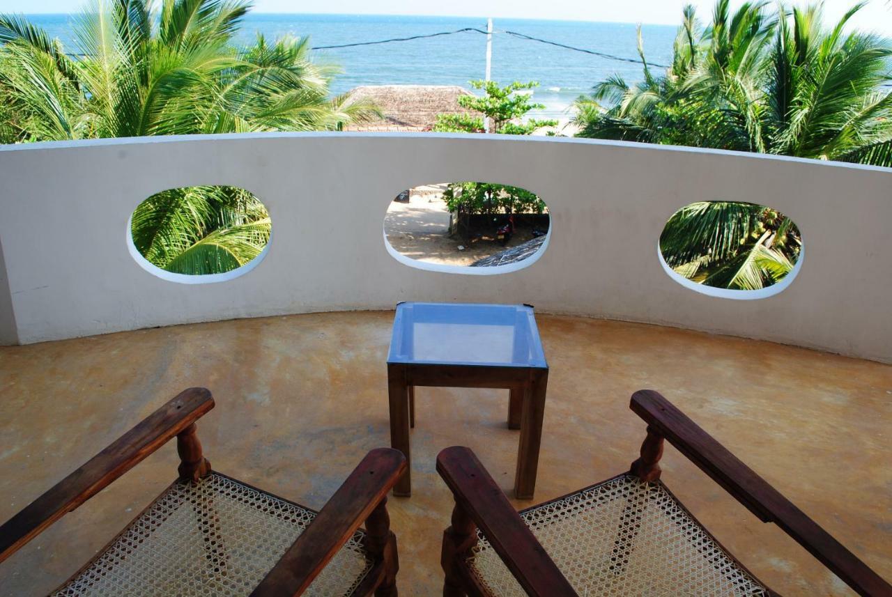 Asha Beach & Spa Тангалла Экстерьер фото