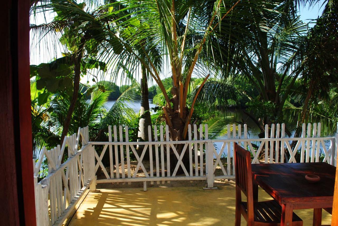Asha Beach & Spa Тангалла Экстерьер фото
